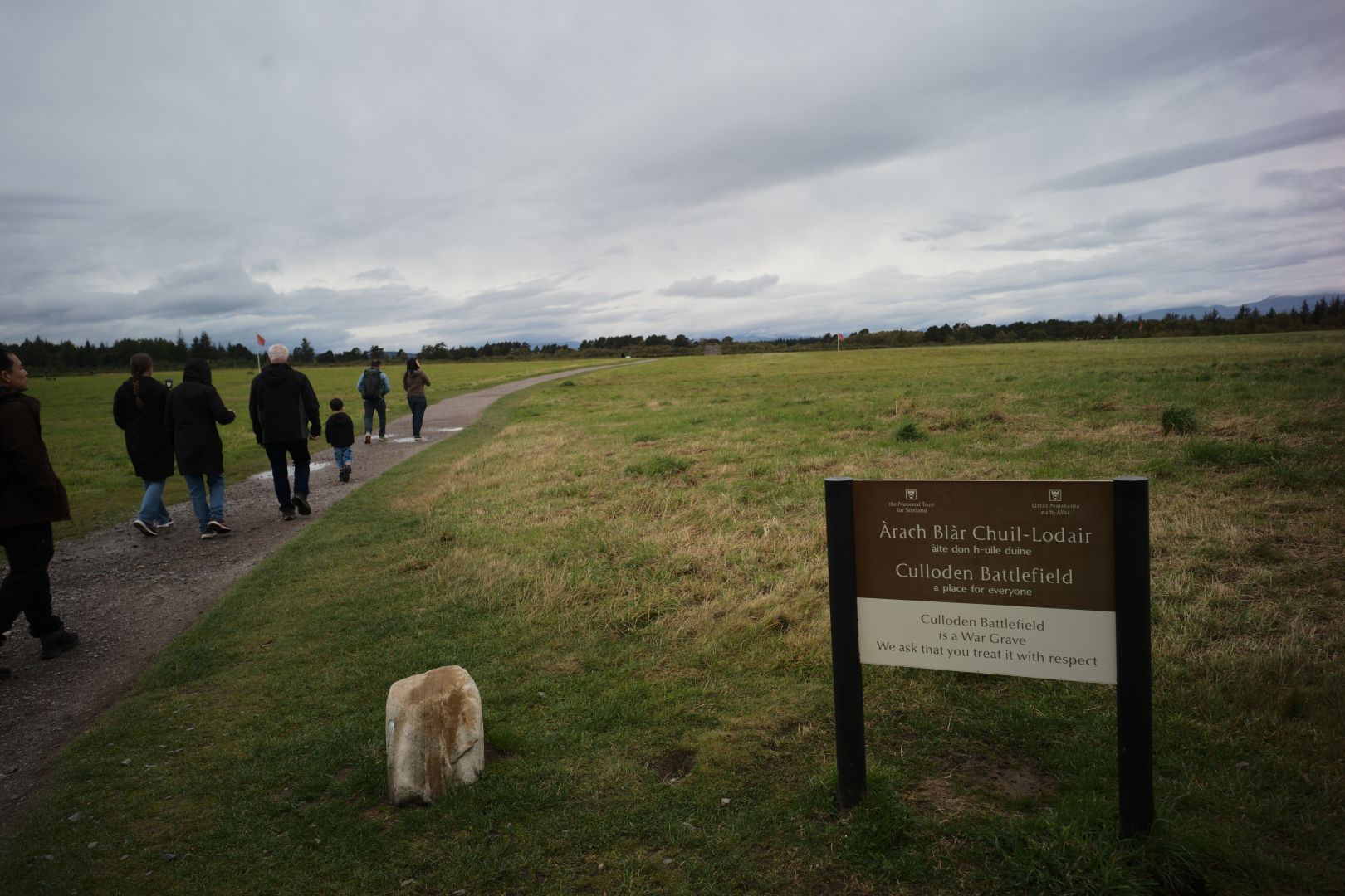 The view of the start of the walk from the visitor centre. This side would have been the Government/Hanoverians